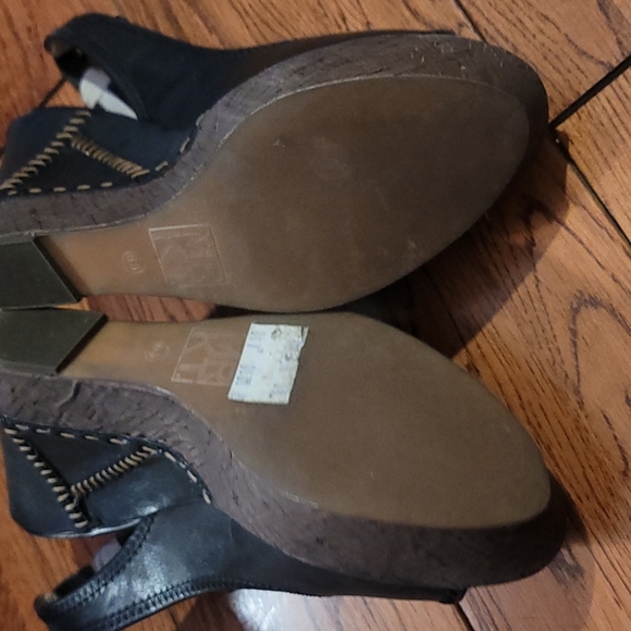 Market Claudia Heels - Picture 10 of 13